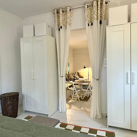 Vila Gardenhouse Rafína Exteriér fotografie